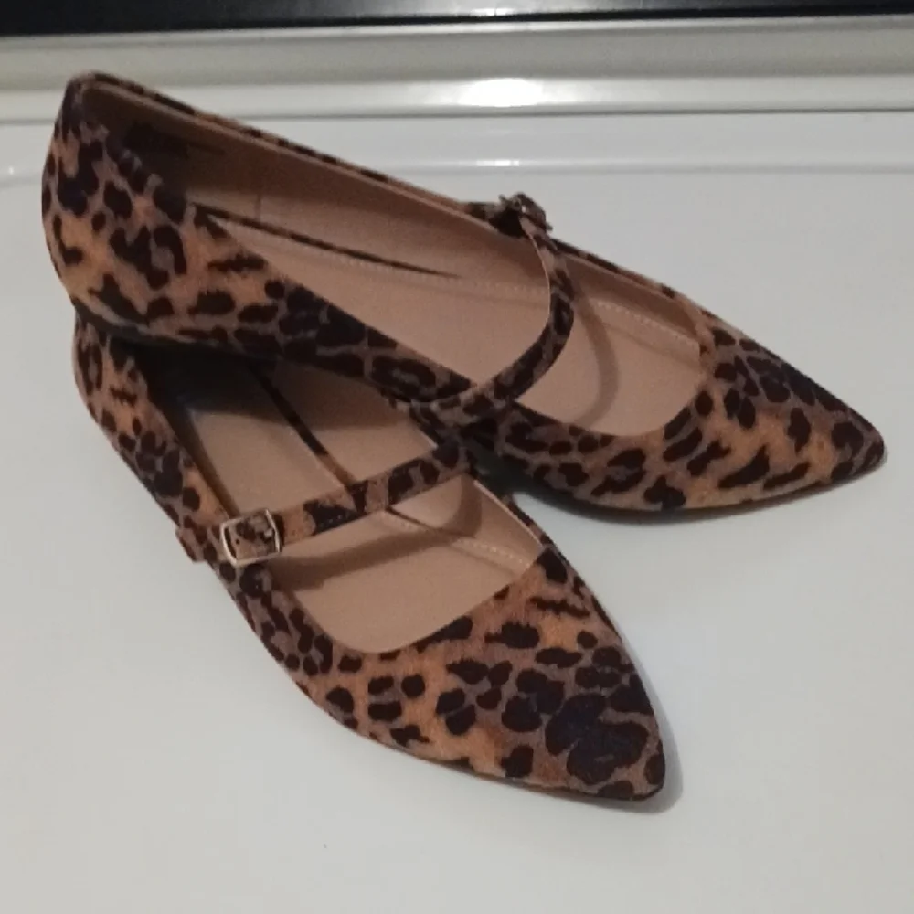 Gorgeous! MIA Fionna Leopard Print Maryjane Flat Shoe 9.5 โ๏ธ๐โ๏ธ - Picture 7 of 8